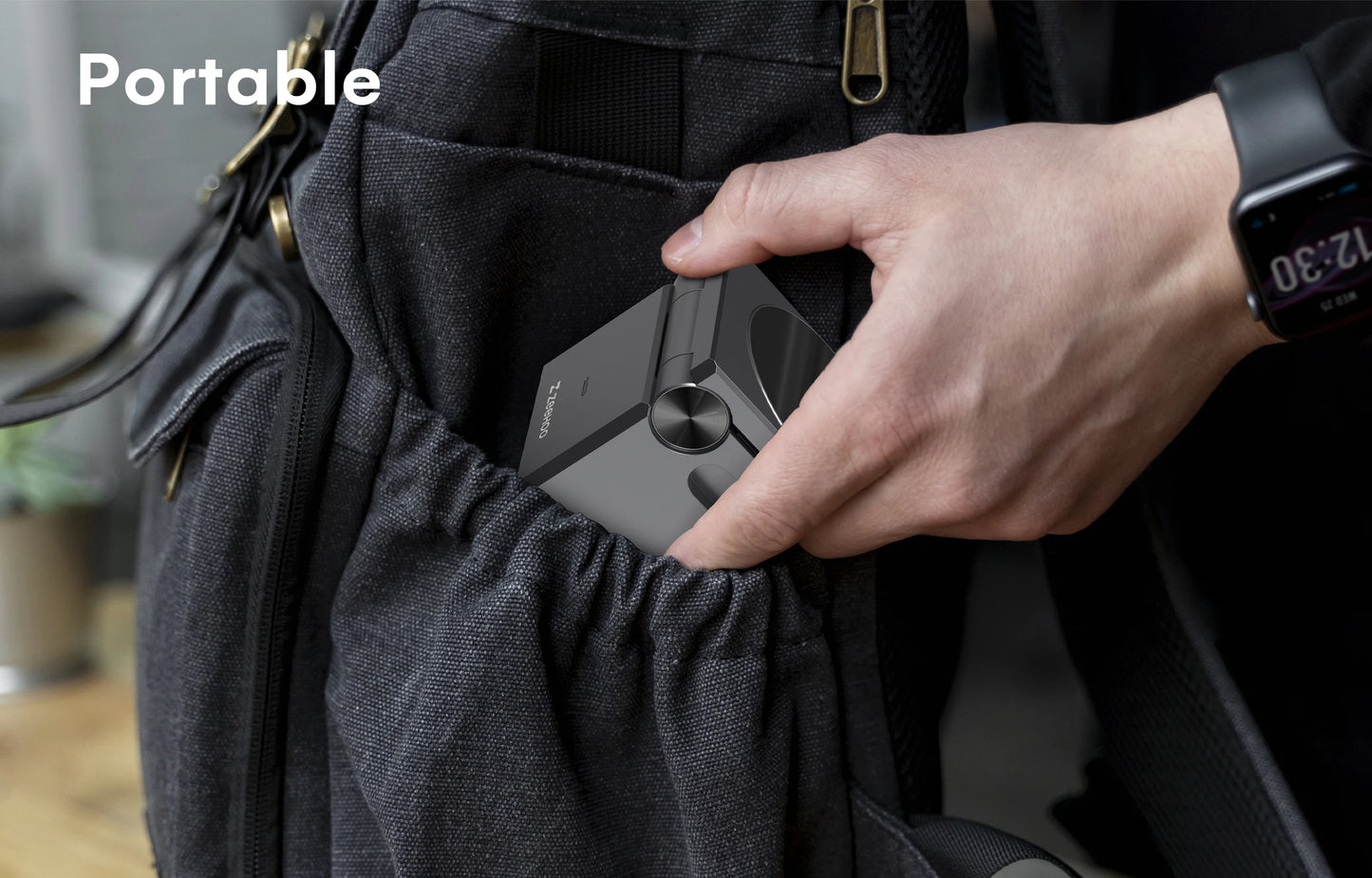 ZeeHoo 3-in-1 Magnetic Wireless Charging Station for Apple Devices