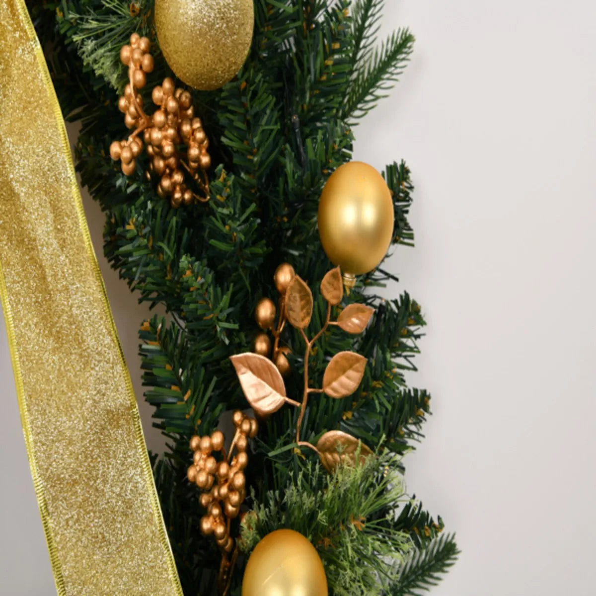 24in Christmas Wreath with Remote Lighted Artificial Xmas Wreath Warm Lights Ornaments for Front Door Gate Wall Xmas Party Decor