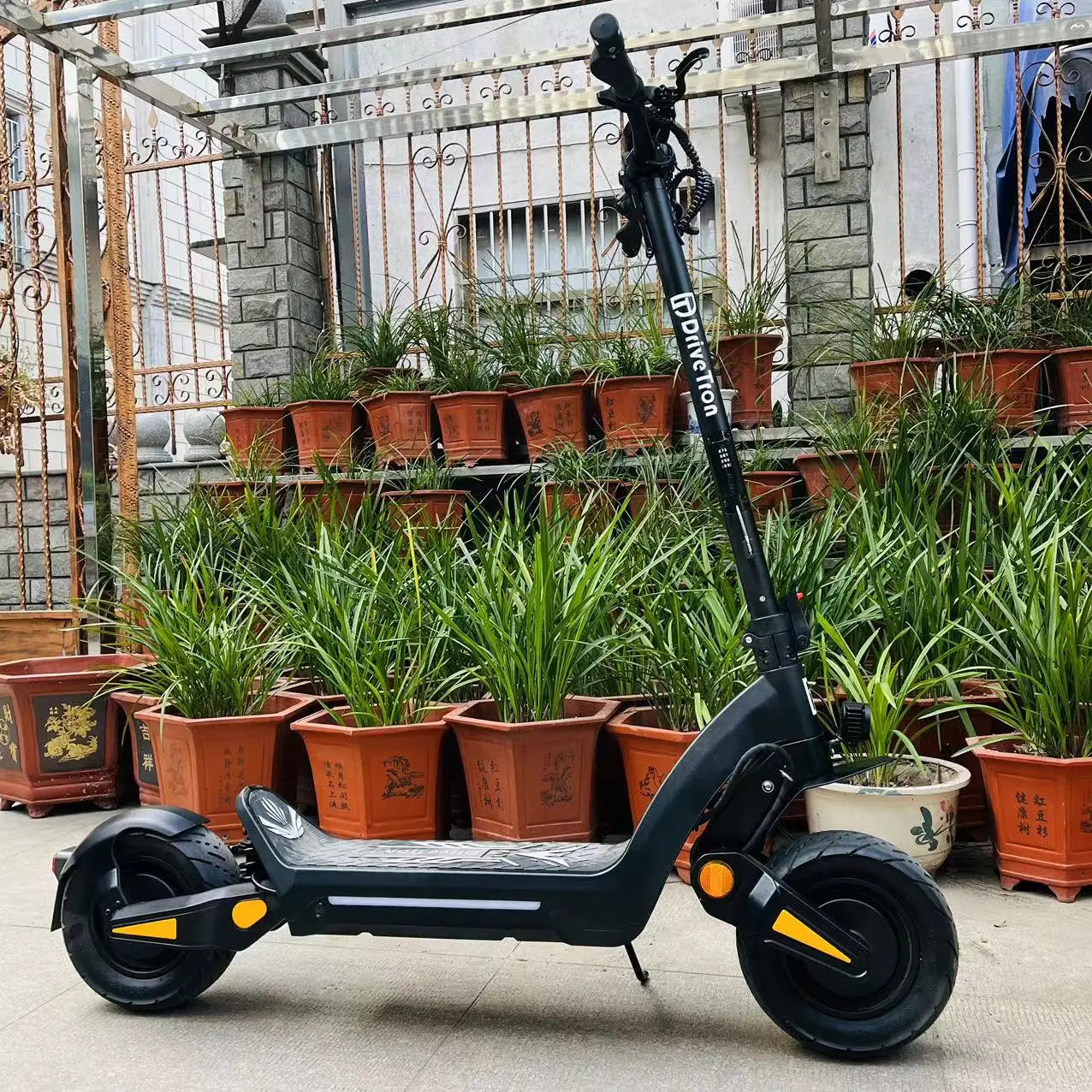 DT06 Dual Motor Electric Scooter – 2400W Power, 70KM/H Speed, 70KM Range, Hydraulic Suspension, Foldable Off-Road E-Scooter with NFC, LED Display & Turn Signals